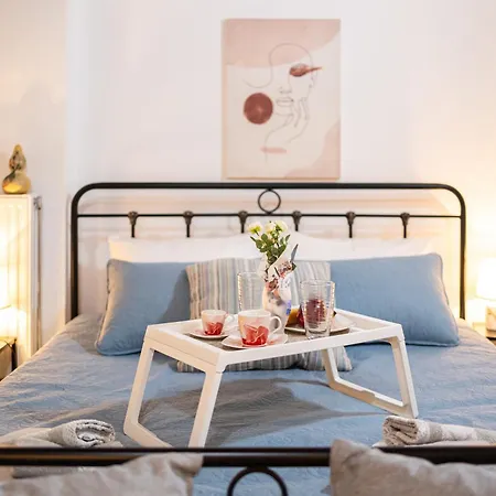 アパート Lito's Gem - Cozy Dream Getaway カラマタ